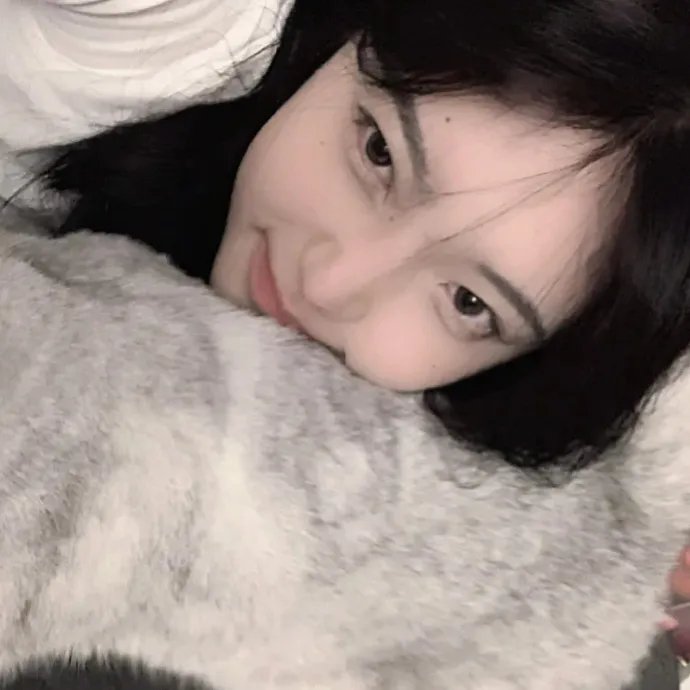 我想变成鸟，所以跳起来